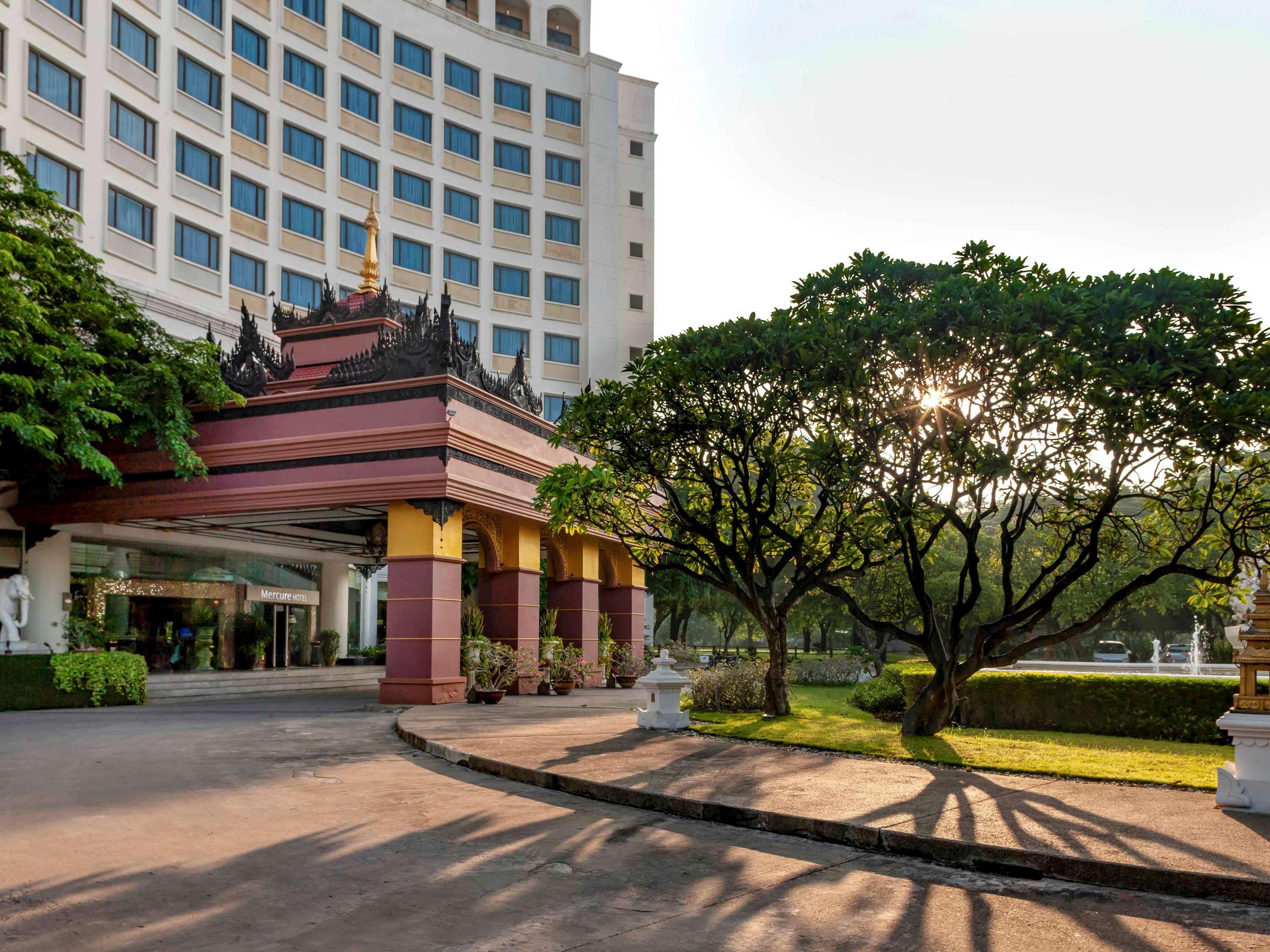Mercure Mandalay Hill Resort Εξωτερικό φωτογραφία